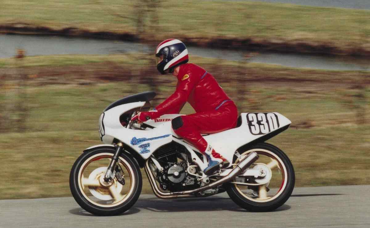 Esta Honda deportiva es toda una rareza:  motor de XR600R y chasis británico - Ilustración 3