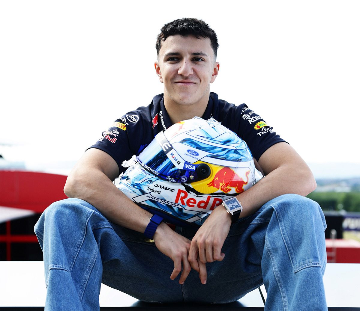 Hadjar quería correr lesionado, pero una llamada de Marc Márquez le hizo cambiar de opinión - Ilustración 2