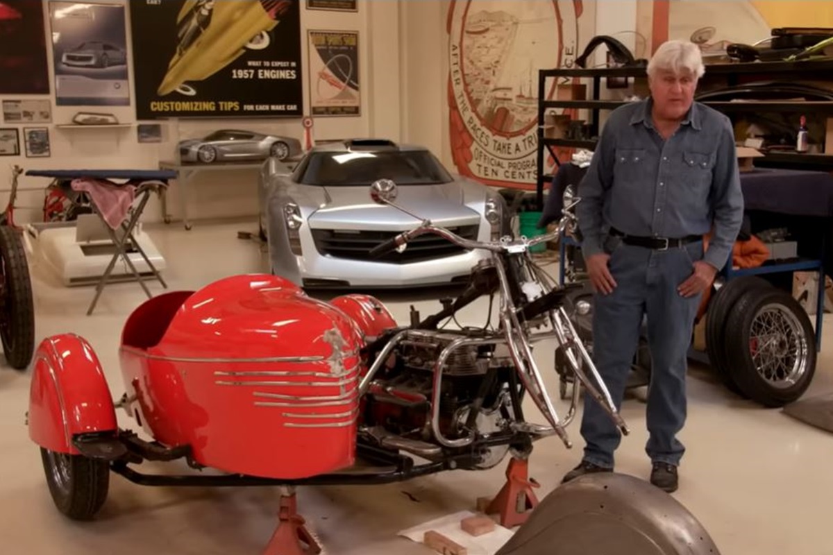 Jay Leno resucita su Indian Chief de 1940 que quedó destrozada tras su accidente con ella - Ilustración 2