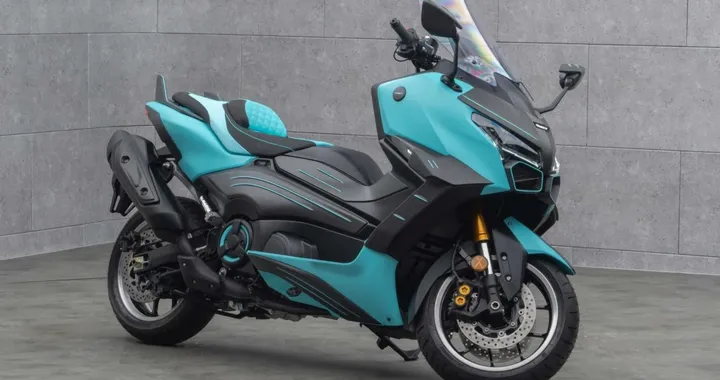 Yamaha TMAX de Mansory: aspecto de carbono y lujo para el maxi scooter - Ilustración 1