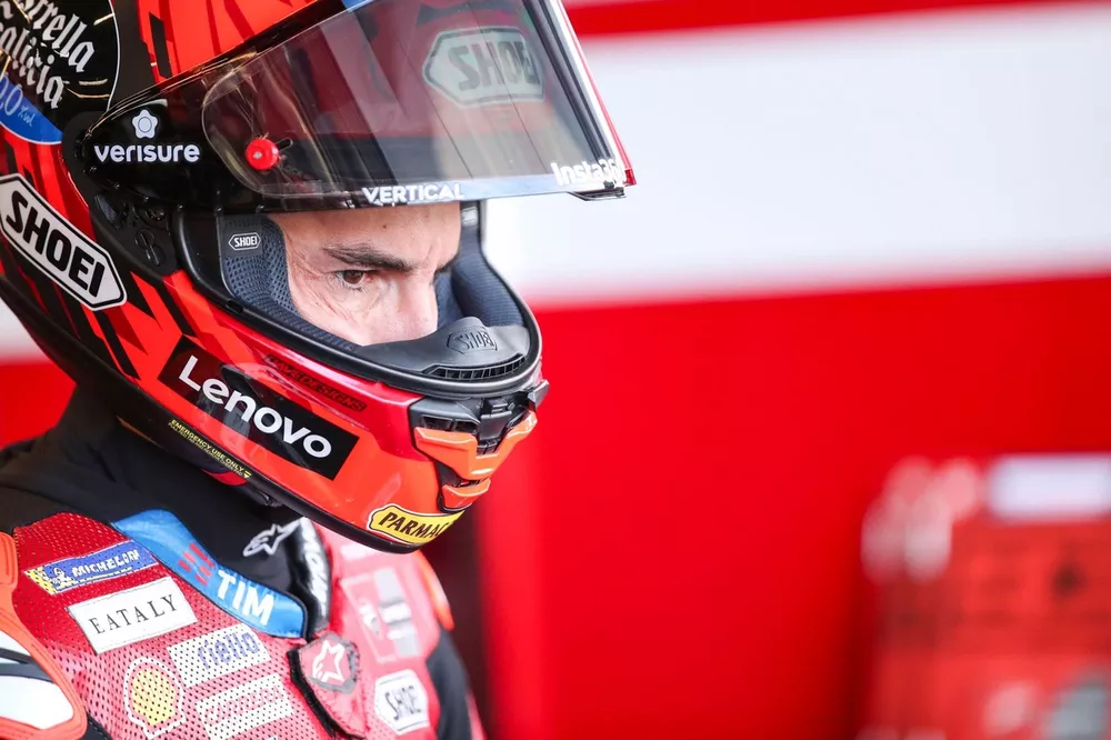 El desconcierto de M&aacute;rquez en Silverstone: moto "inmanejable" y brazo "incontrolable" - Ilustración 1