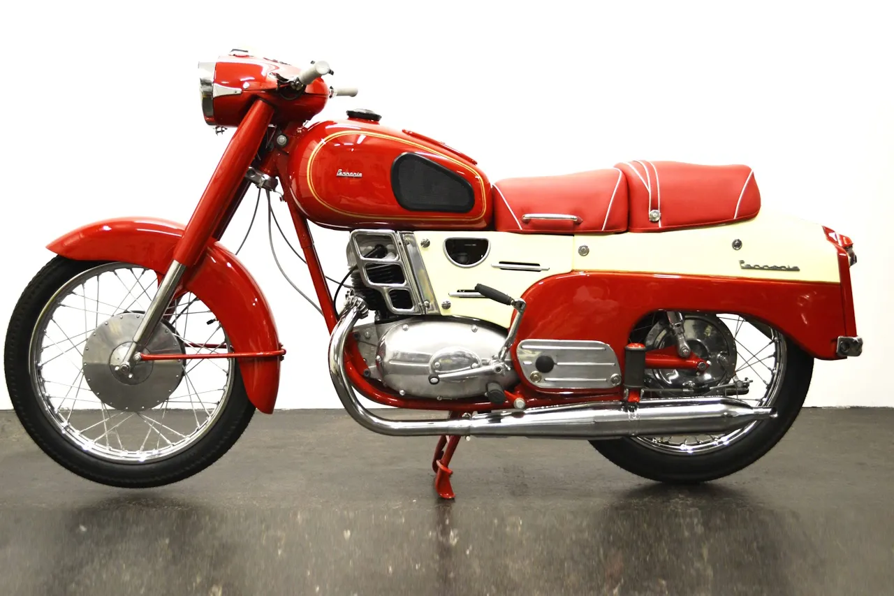 Moto del día: Pannonia TLB De Luxe