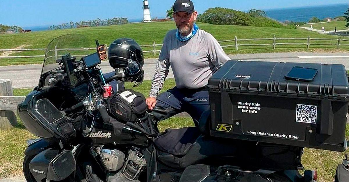 Más de 320.000 kilómetros en moto durante 12 meses