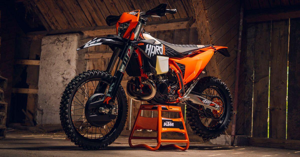 KTM prepara una 300 EXC 2027 para el Hard Enduro: todo esto lleva de serie