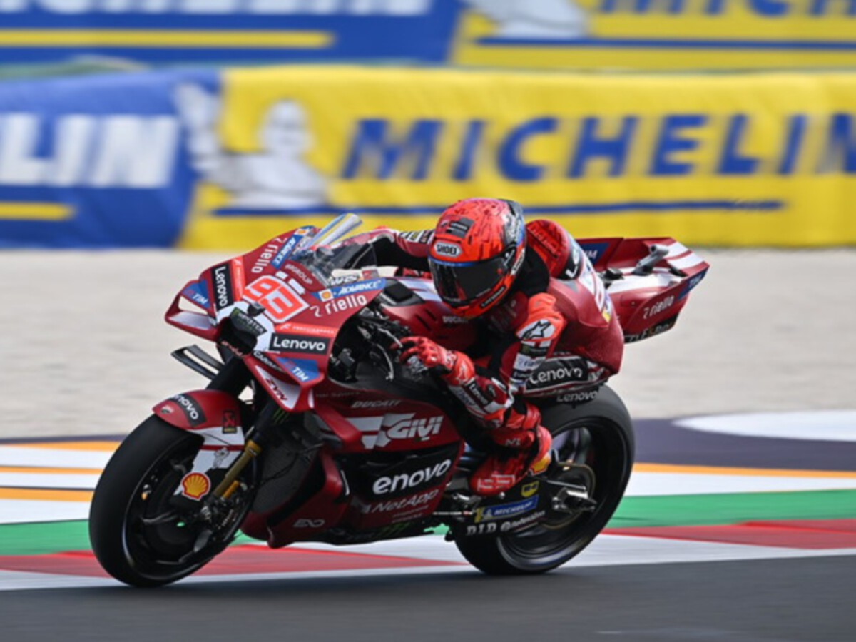 Marc Márquez conquista Misano, aprovecha la caída de Bezzecchi y ya es líder del Mundial de MotoGP