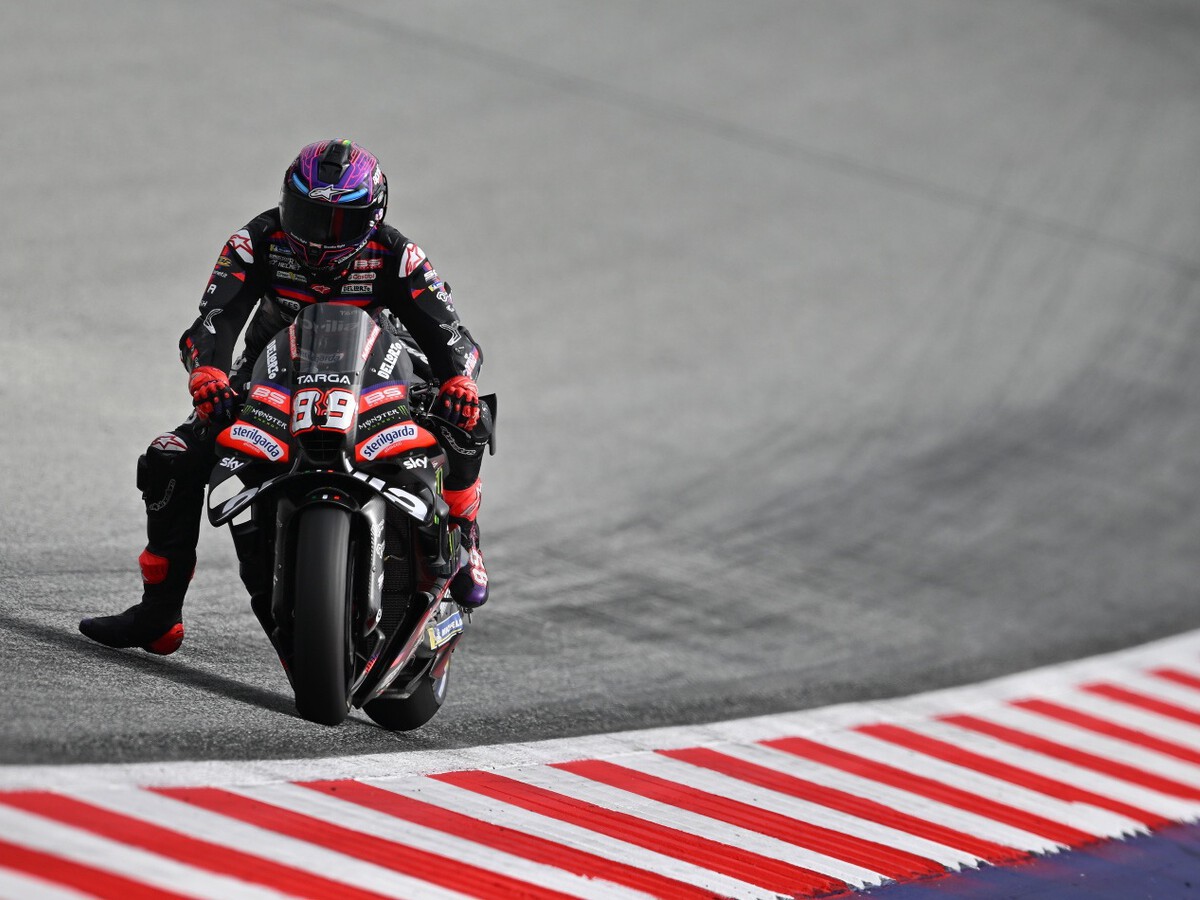 Jorge Martín sorprende a Pedro Acosta para hacer la pole en Austria pero no logra despegarse de Marc Márquez