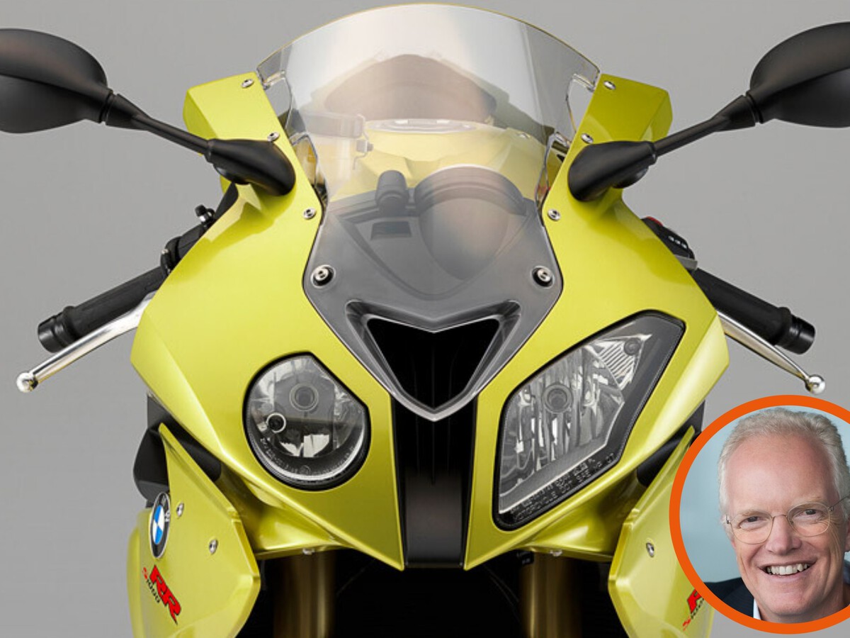 Hace 17 años BMW creó una moto deportiva bizca. Todos se rieron de ella, pero el tiempo ha demostrado que llevaban razón