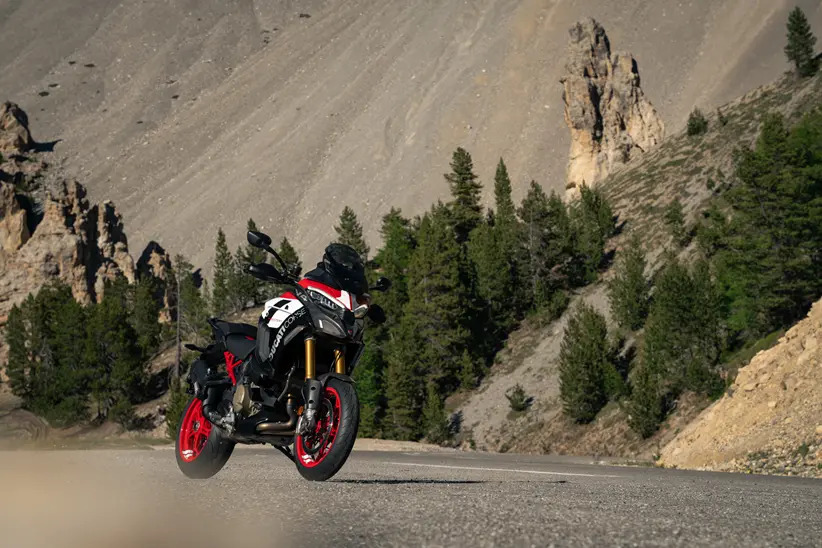 Ducati Multistrada V4 Pikes Peak 2027: más deportiva, ahora con nuevos colores - Ilustración 1