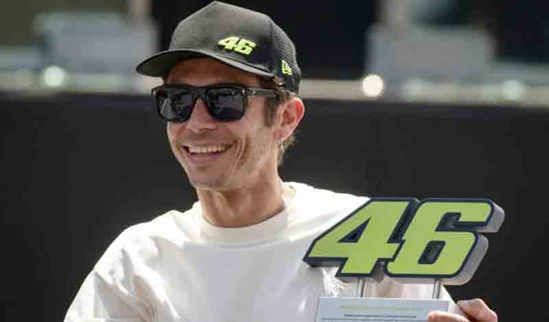 Valentino Rossi se prepara para contar la historia detrás del 46