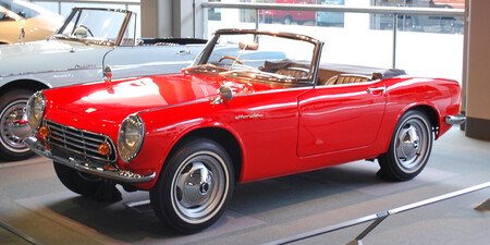 En Japón estaba prohibido que las motos fuese rojas. Hasta que Soichiro Honda, el fundador de Honda, cambió la historia para siempre - Ilustración 3