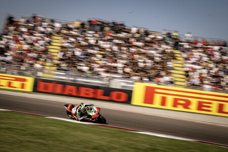 Nicolò Bulega se proclama campeón del mundo de Superbikes el día del primer triplete de Iker Lecuona - Ilustración 2