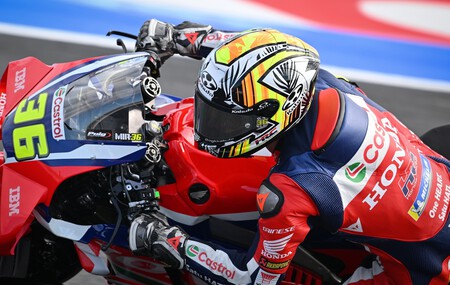 Ángel Charte, doctor de MotoGP: 