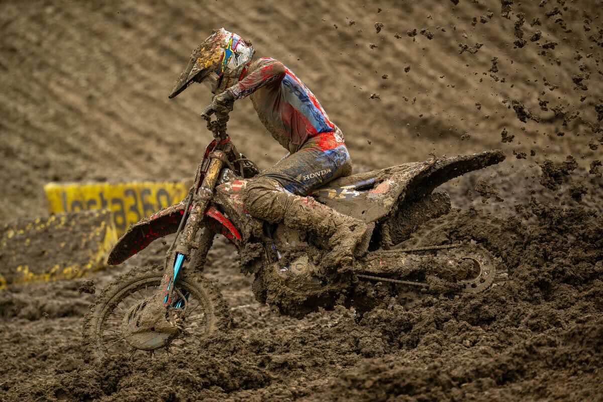 Honda HRC Progressive enfrenta un complicado inicio de los playoffs SMX y apunta a recuperarse en Carson