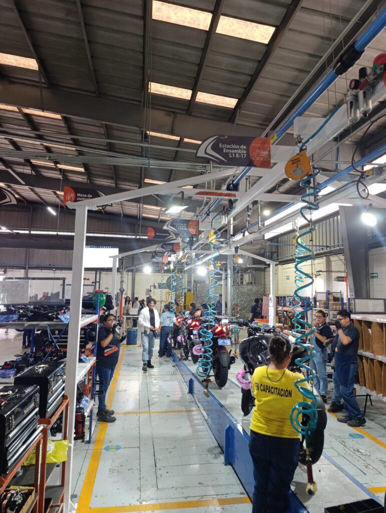 MotoDrive recibe el distintivo “Hecho en México” para la producción de motocicletas Bajaj - Ilustración 2