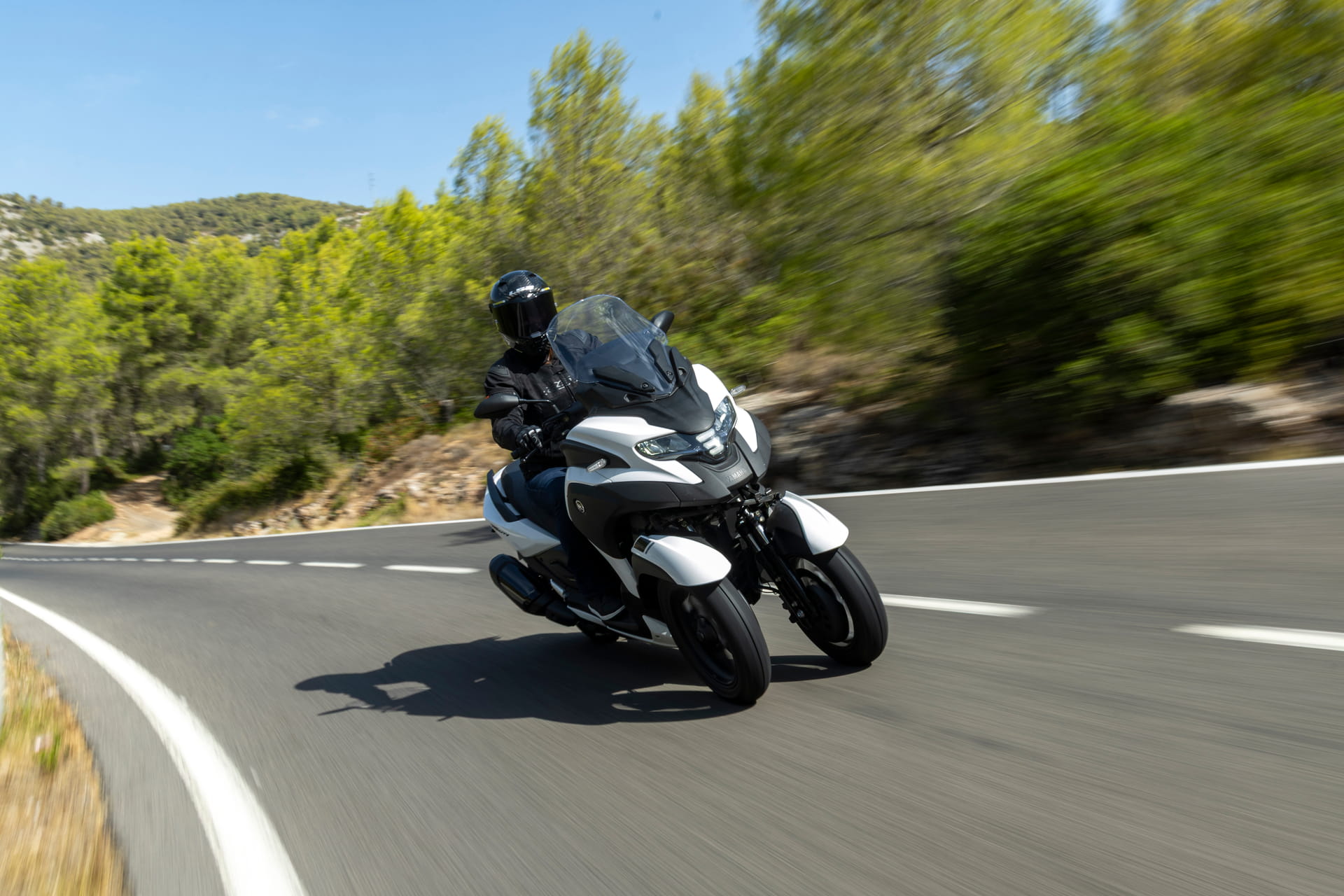Prueba Yamaha Tricity 300 Airbag. Sí, has leído bien: airbag - Ilustración 2