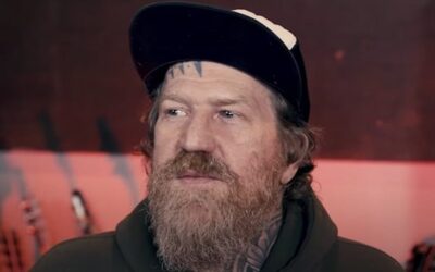 Dave Davidson de Revocation explora dos décadas de impactante arte en sus álbumes - Ilustración 2