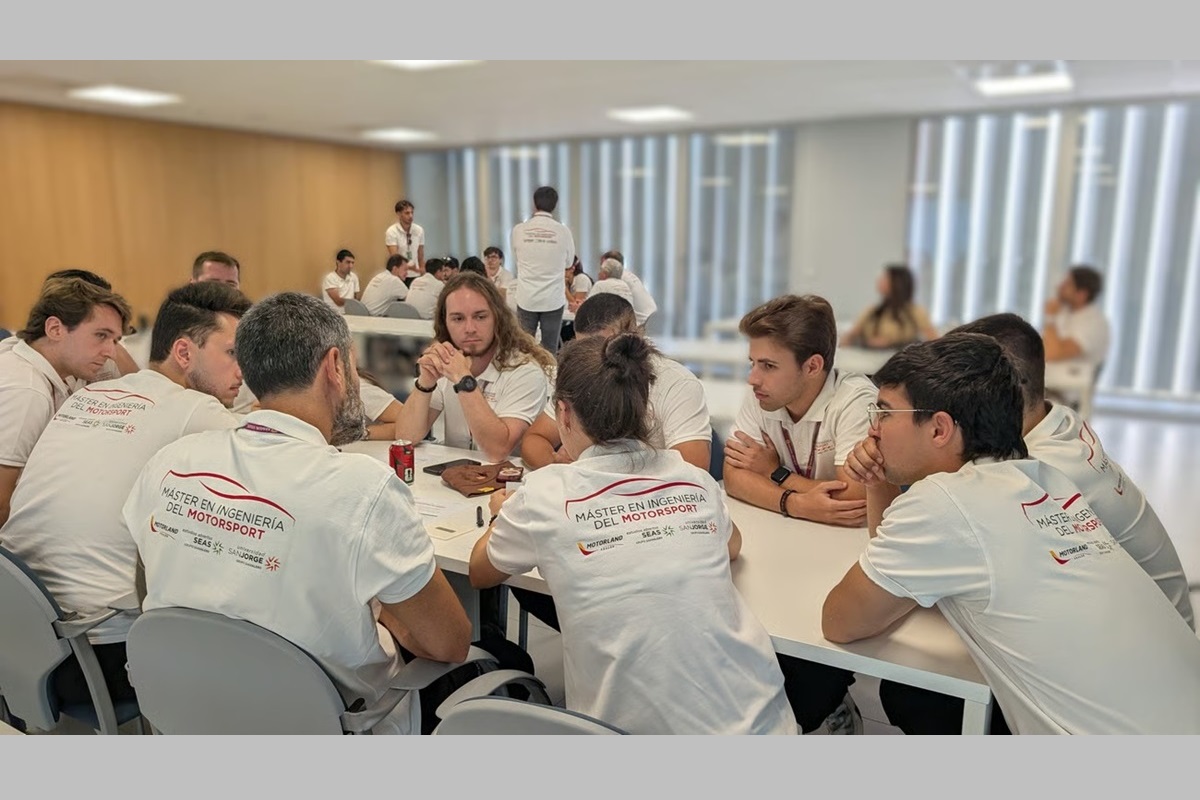 MotoGP convierte MotorLand en un aula: así vivieron los alumnos del Máster en Ingeniería del Motorsport el GP de Aragón - Ilustración 2