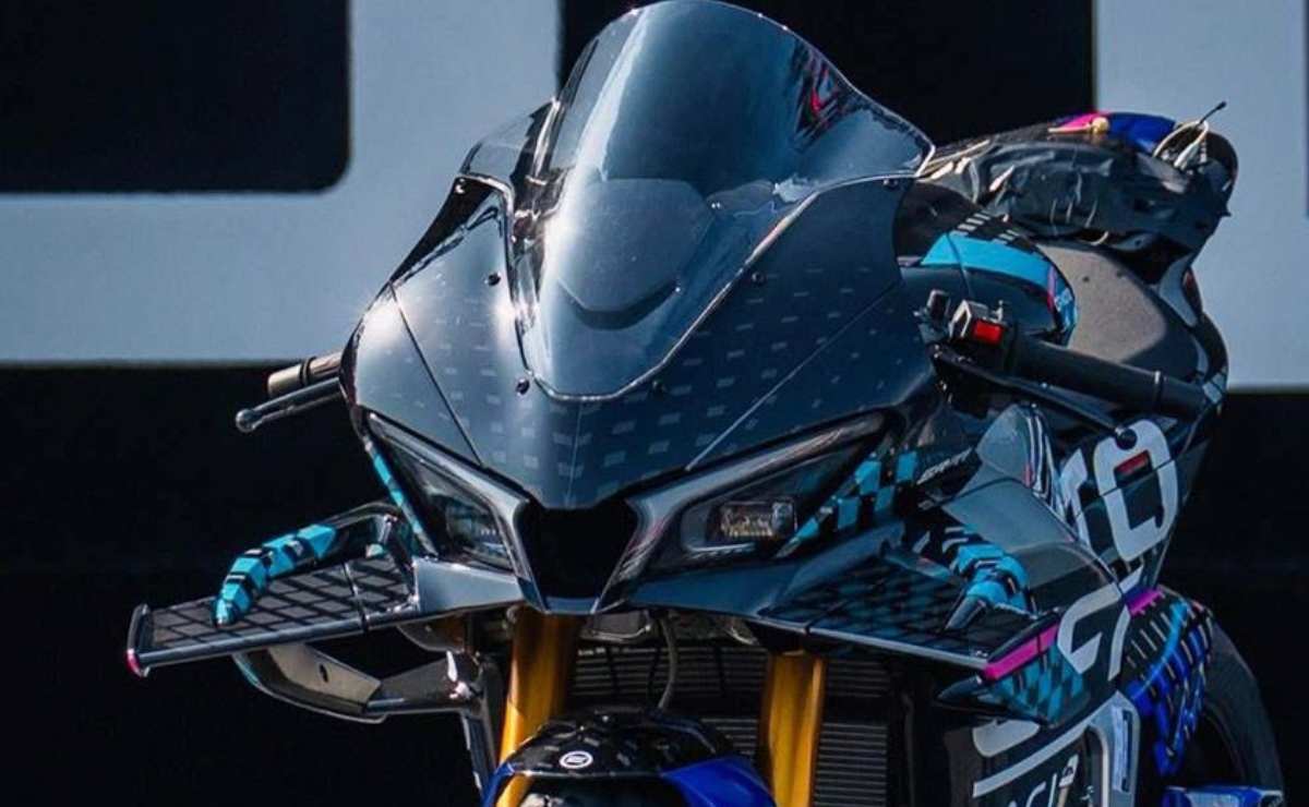 CFMoto: pilotos mundialistas ya prueban la deportiva china más potente