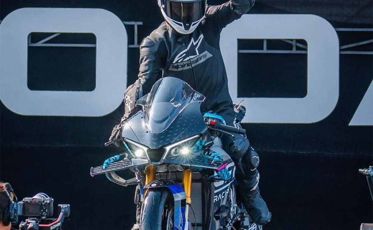CFMoto: pilotos mundialistas ya prueban la deportiva china más potente - Ilustración 2