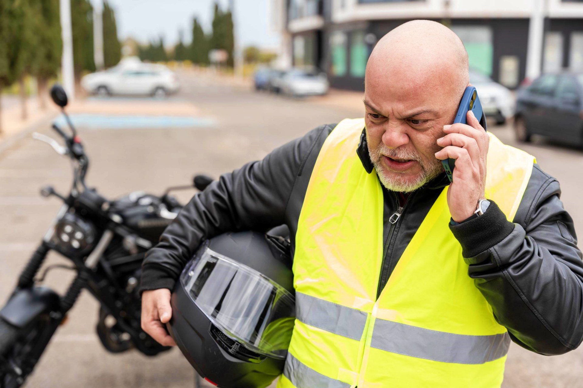 La verdad sobre el uso obligatorio del chaleco reflectante en moto: cómo aplican realmente las multas