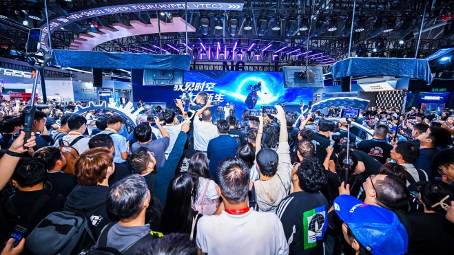 China no piensa solo en el coche eléctrico: su gran feria de motos reunió 300.000 visitas y decenas de marcas eléctricas - Ilustración 1