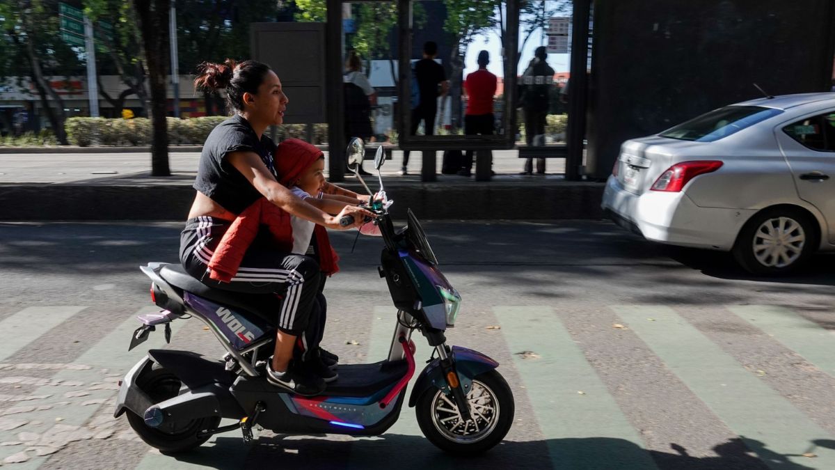 ¡Atención, motociclistas! Multas para motos y bicis eléctricas desde noviembre: placas costarán $355 - Ilustración 2