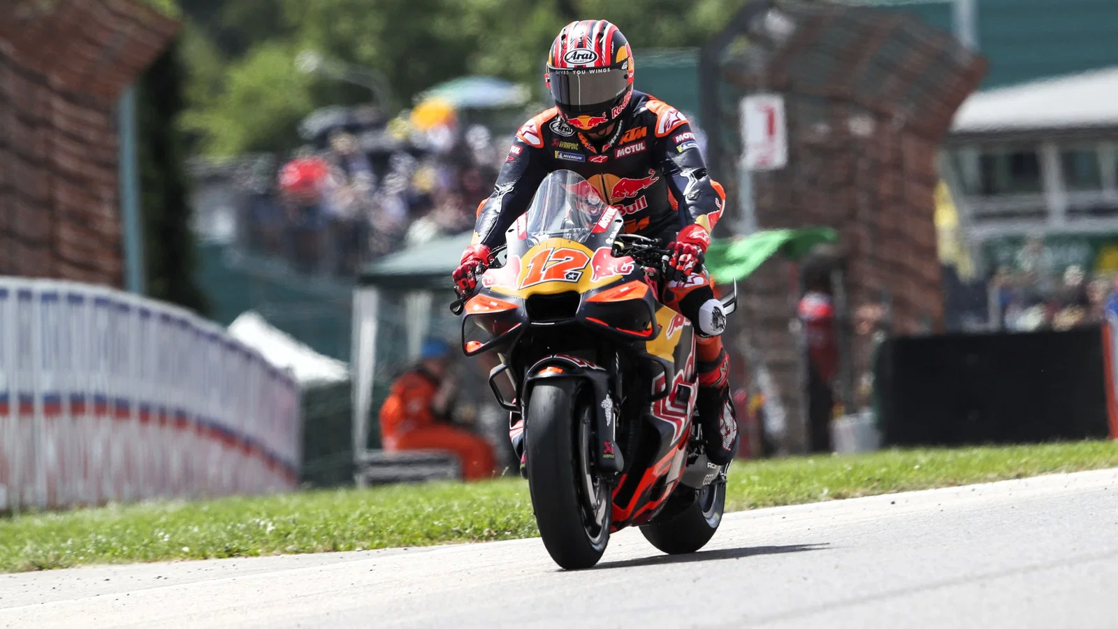 Maverick Viñales “50/50” para el regreso al Red Bull Ring MotoGP, dice KTM - Ilustración 2