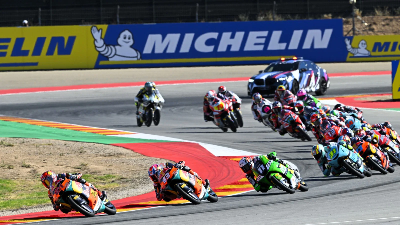 El veterano jefe del equipo advierte que Moto2, Moto3 