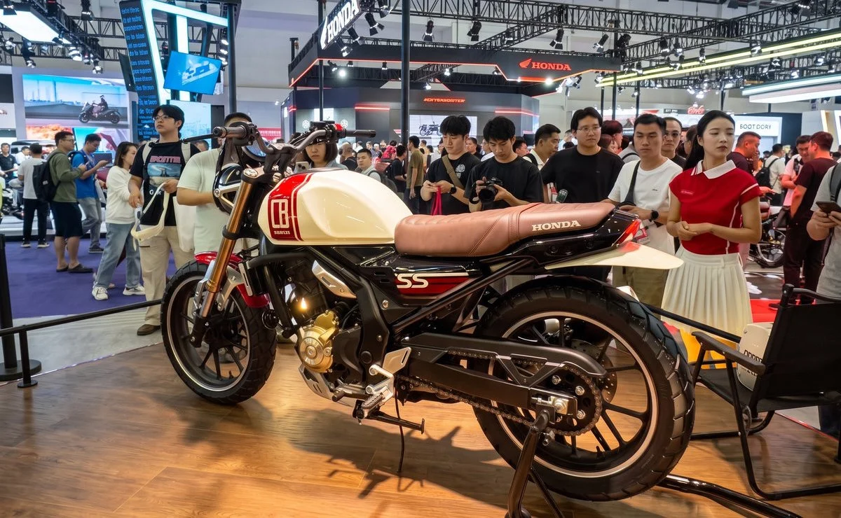 Honda presentó una nueva scrambler: estética retro, horquilla invertida y ¿precio accesible? - Ilustración 3