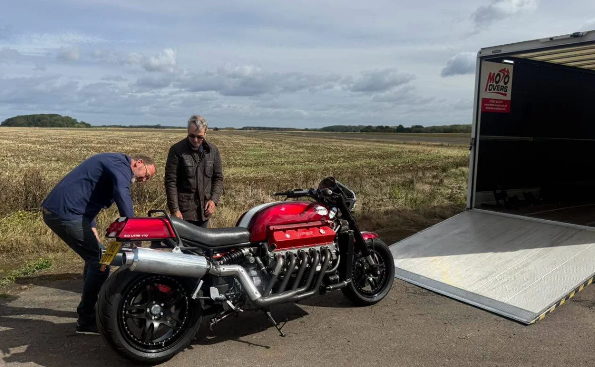 La moto con motor V10 de Dodge Viper: 500 hp, 8.0 litros y se vendió por una fortuna - Ilustración 1