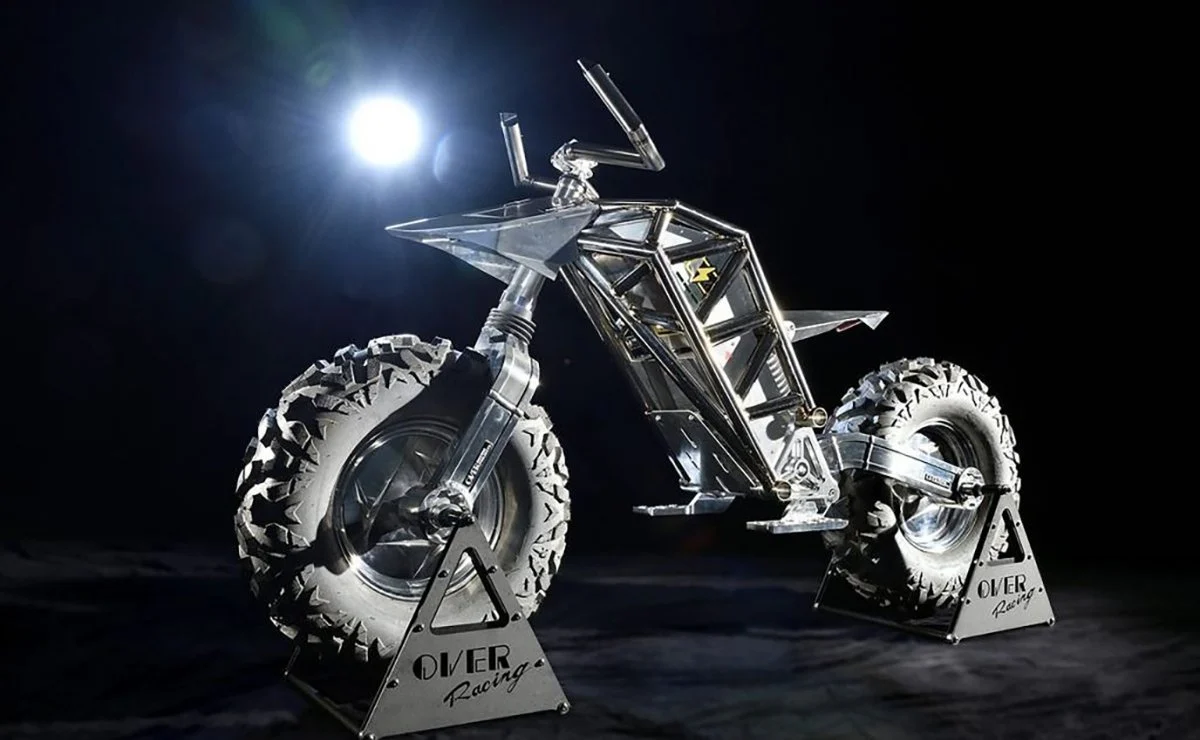 Esta moto japonesa fue pensada para rodar en la Luna: ¿qué tiene que ver Toyota?