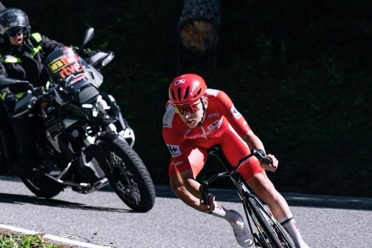 “El noble arte del rejoneo”: así es el trabajo de las motos que graban La Vuelta - Ilustración 2