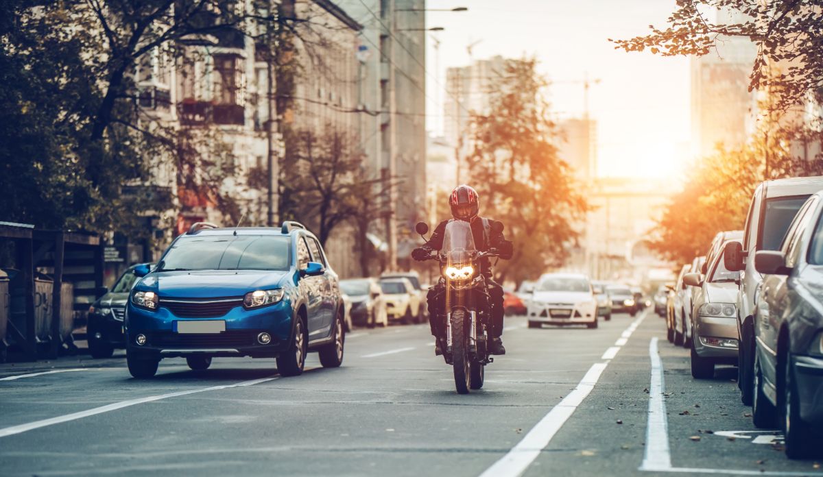 Conciencia al conducir: seguridad y educación vial para motociclistas