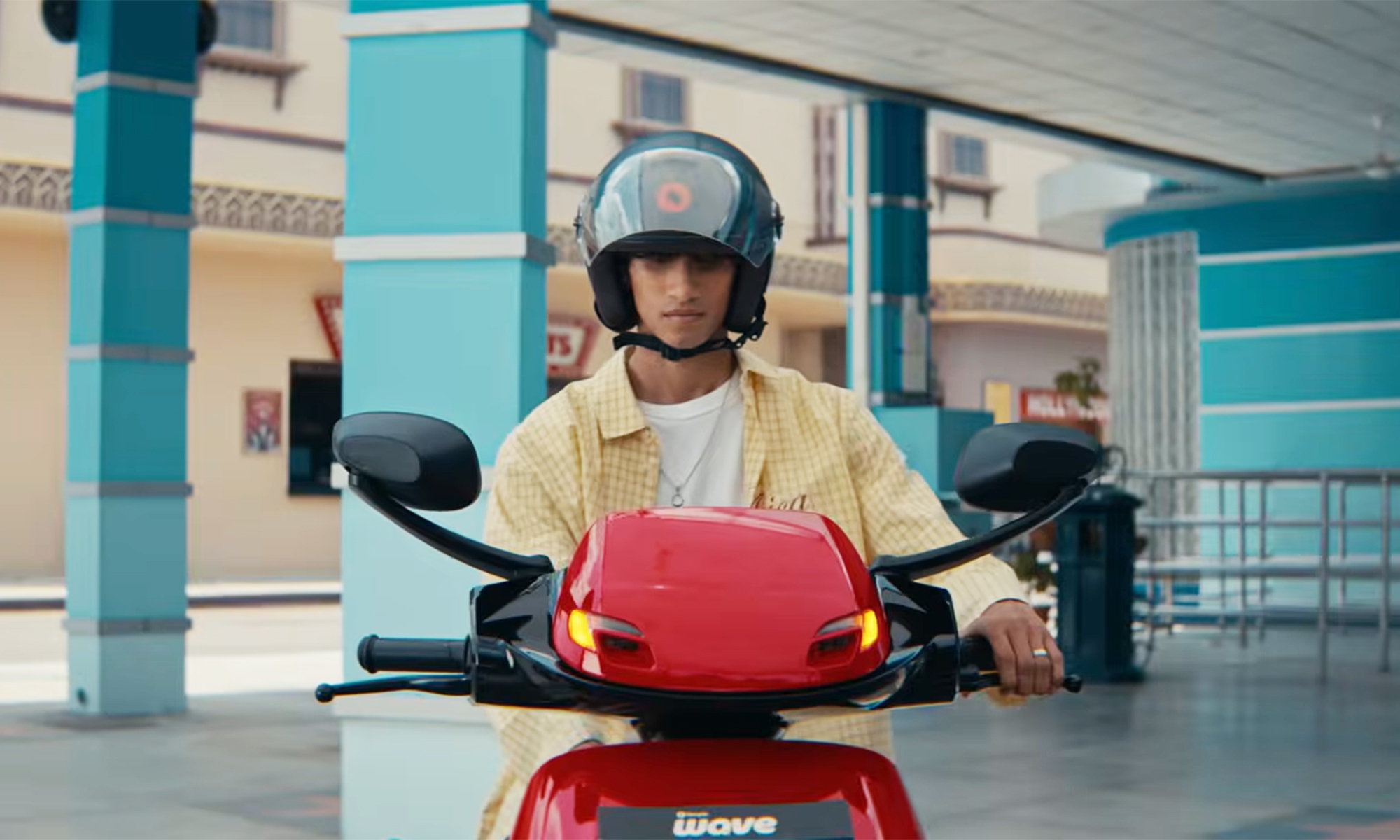 Un scooter eléctrico, barato, y con un motor sin tierras raras: así es la moto que se va a lanzar en el mercado más grande del mundo