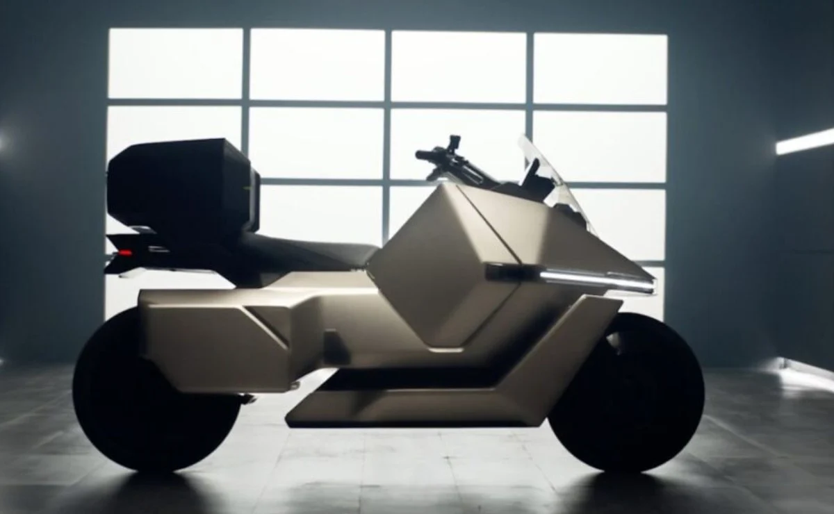 Yamaha y Honda lo muestran desde 2017, pero China ya vende la moto que se maneja sola - Ilustración 1