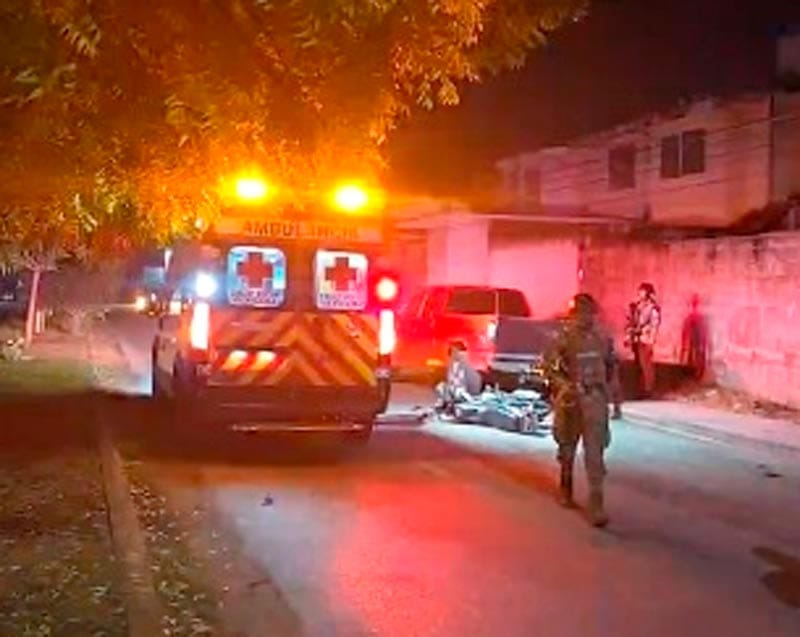 ¡DOBLE ACCIDENTE DE MOTOS EN DOS LOMAS!