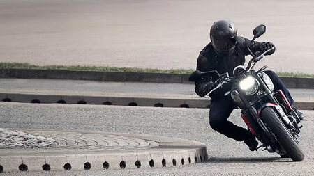 Los expertos coinciden: otoño es la peor época del año para montar en moto. Y las pruebas son irrefutables - Ilustración 2