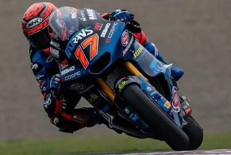 Izan Guevara aprovecha un problema de Manu González para poner al rojo vivo el mundial de Moto2 en Japón - Ilustración 2
