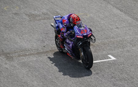 Álex Márquez le quita la pole a su hermano en Sepang y Jorge Martín se retira del Gran Premio de Malasia - Ilustración 2