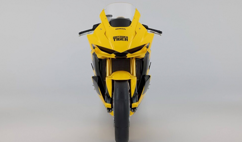 Honda y Onitsuka Tiger unen la moda y el motociclismo en una creación única - Ilustración 1