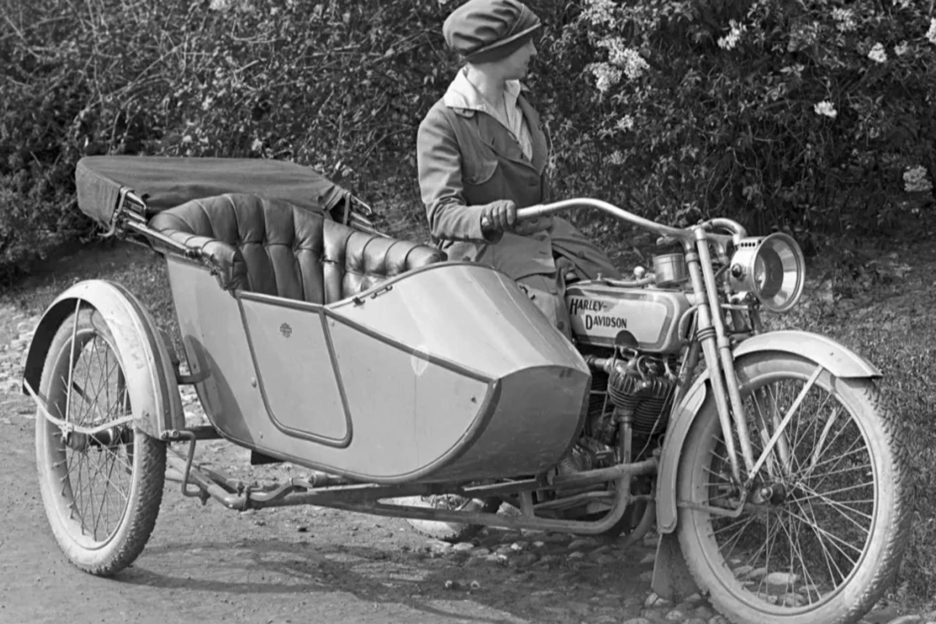 La mujer en moto, un pensamiento de SoyMotera Colombia - Ilustración 3