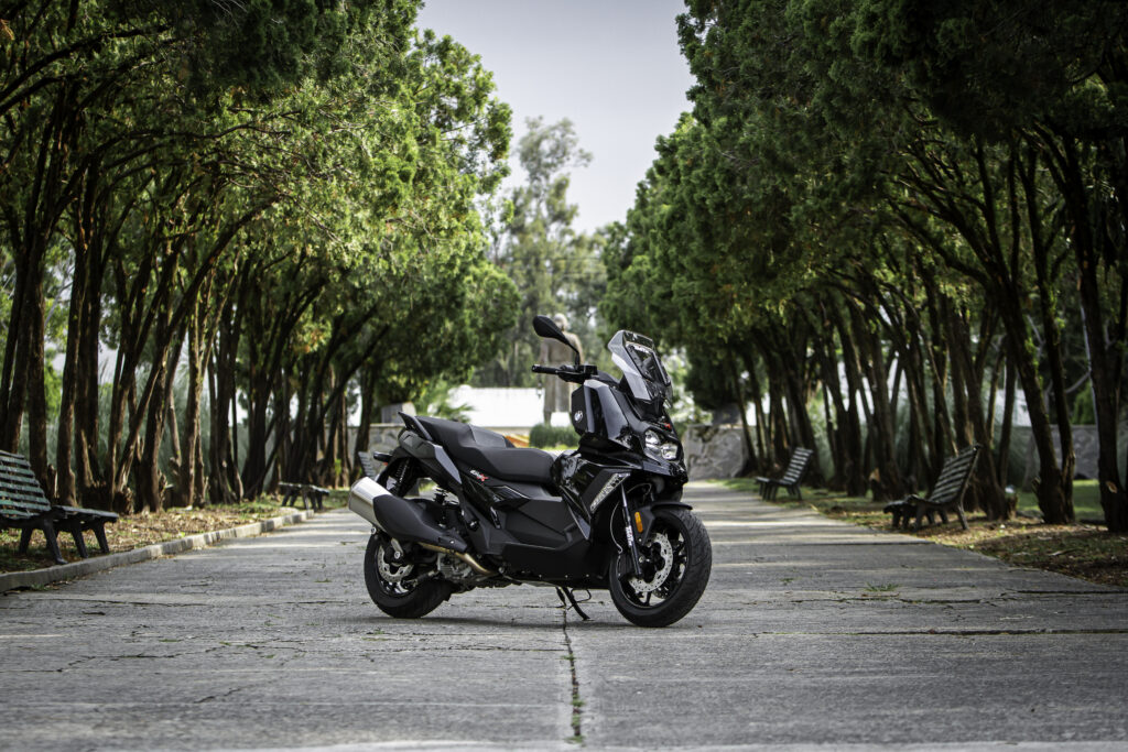 BMW C 400 X 2026: espíritu urbano, tecnología y una conducción que invita a disfrutar