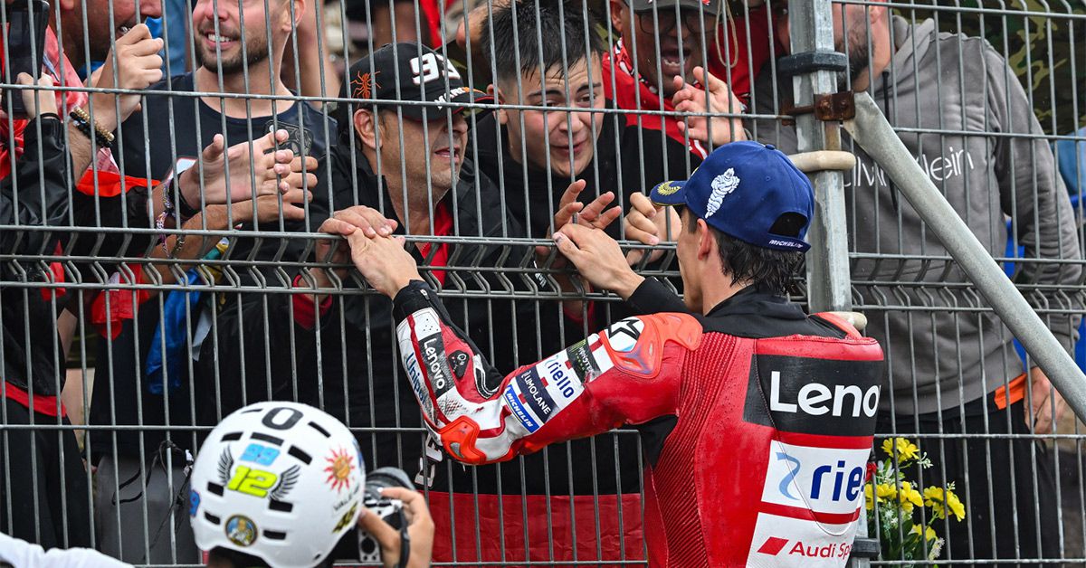 MotoGP va más allá de las multas: ahora puede quitar puestos en parrilla por faltar a un acto - Ilustración 1