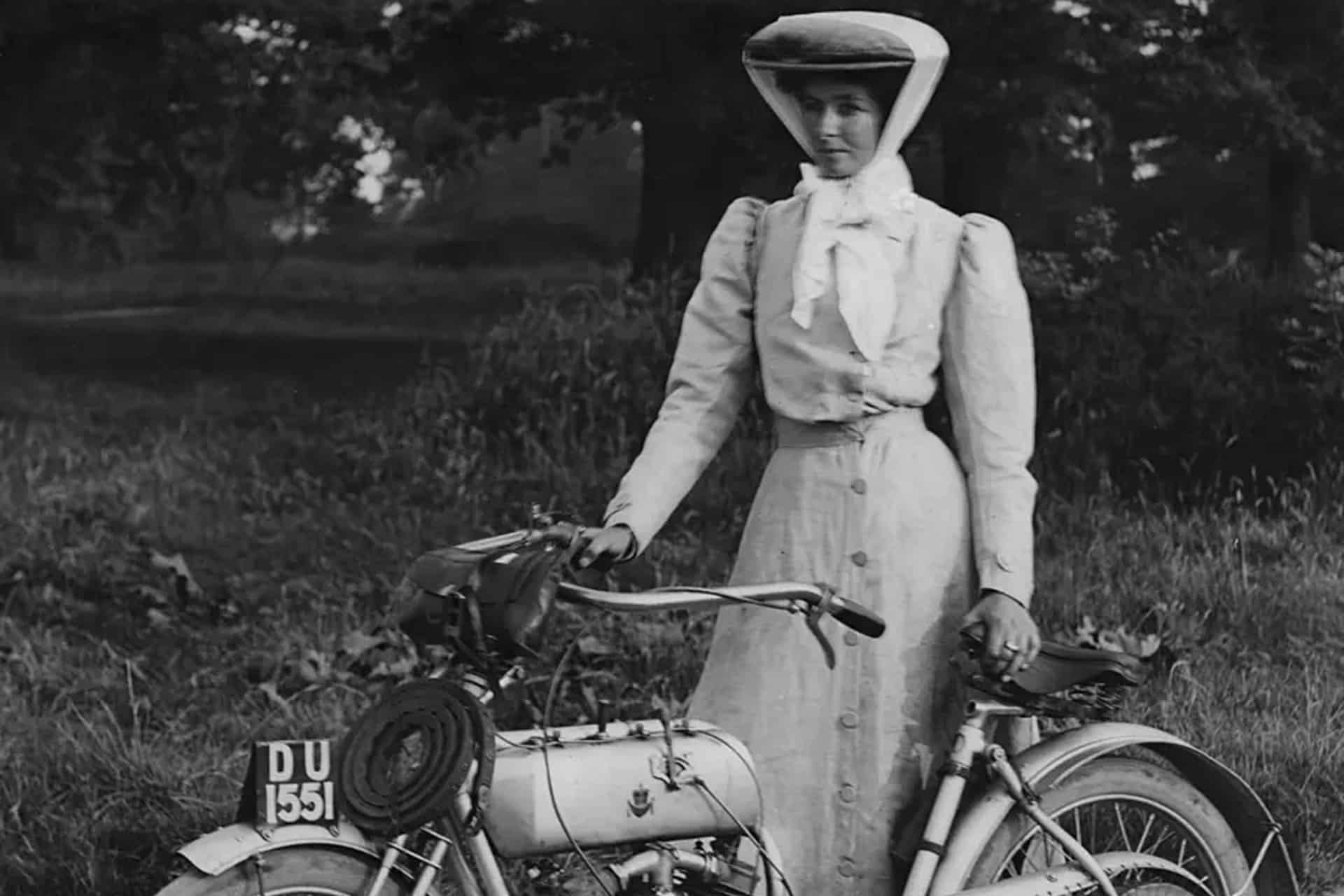 La mujer en moto, un pensamiento de SoyMotera Colombia - Ilustración 2