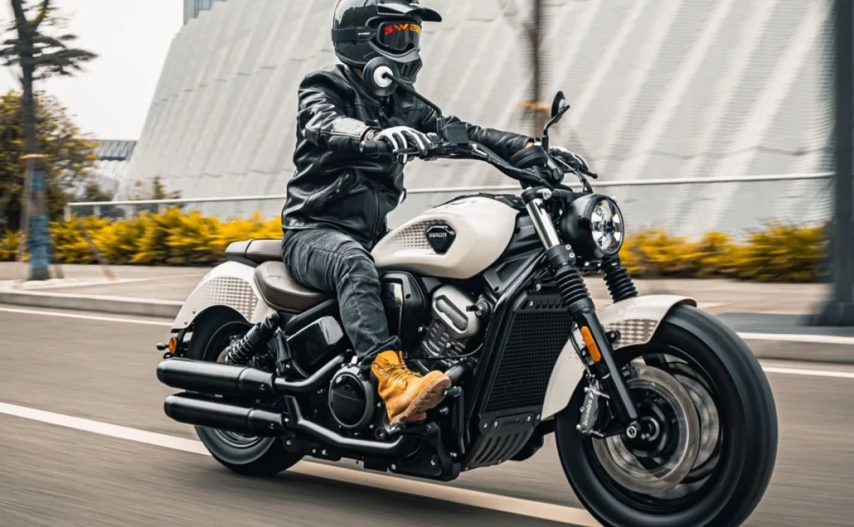 Con motores V4 y V2: Benda prepara dos novedades para el EICMA 2026 - Ilustración 2