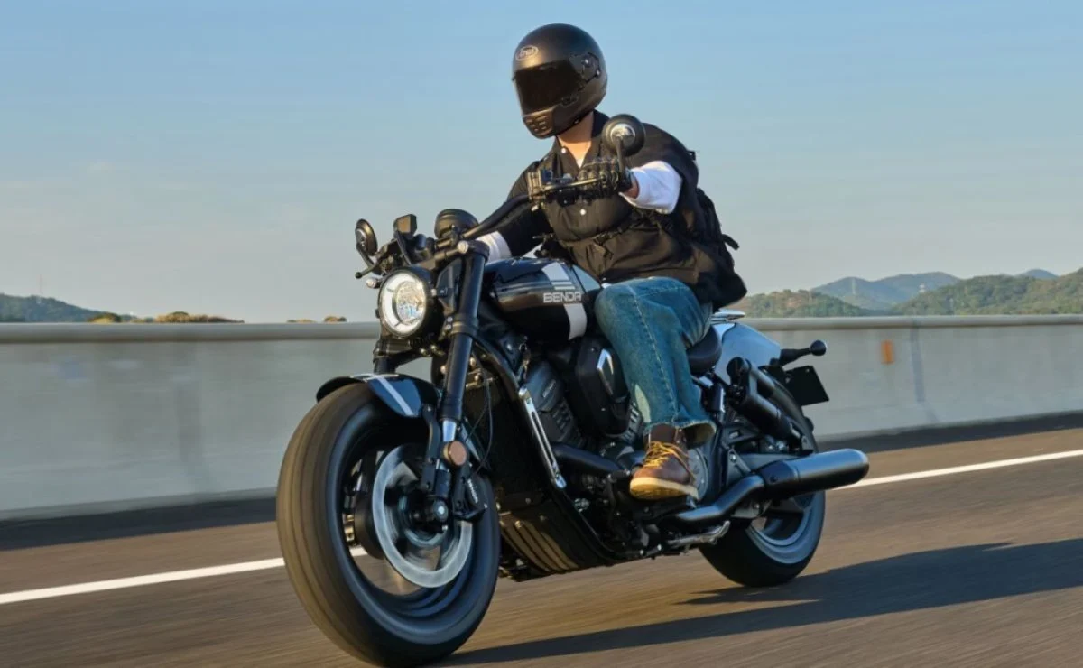 Con motores V4 y V2: Benda prepara dos novedades para el EICMA 2026 - Ilustración 3