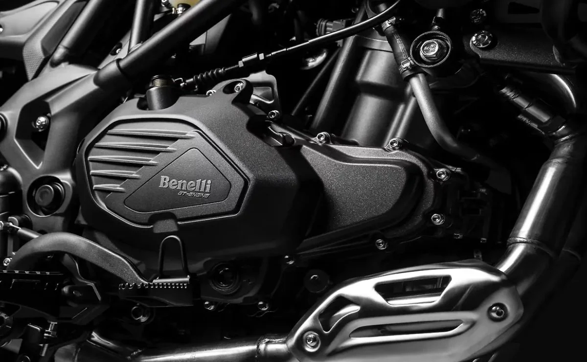 Benelli renovó su TRK mediana: más motor, nueva suspensión y equipamiento touring - Ilustración 3