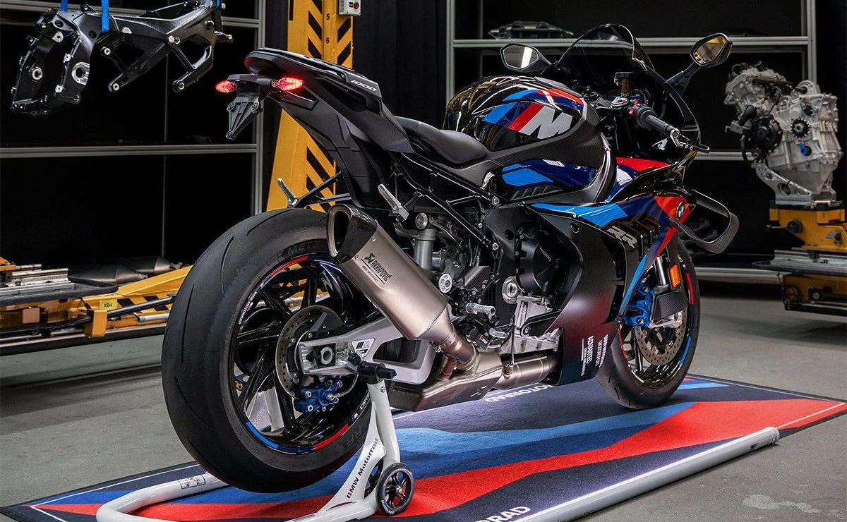 BMW M 1000 RR 2027: nuevo chasis de aluminio y 1,3 kilos menos - Ilustración 3