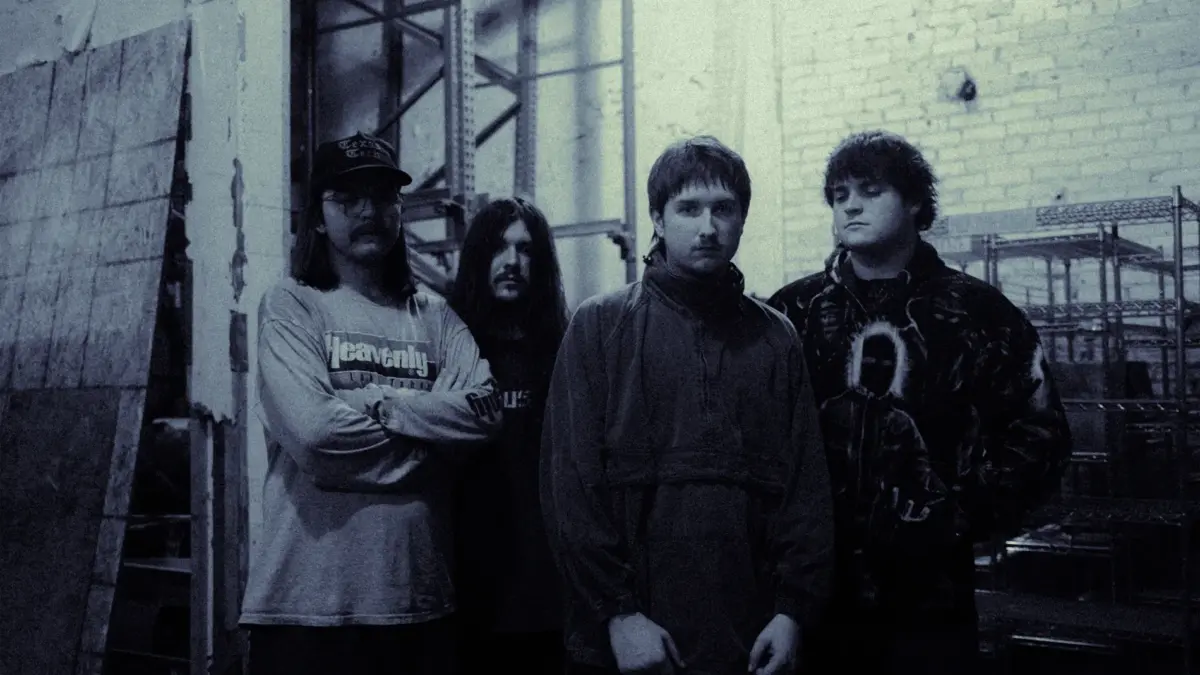 Commoner estrena video para su tema “Passerby”