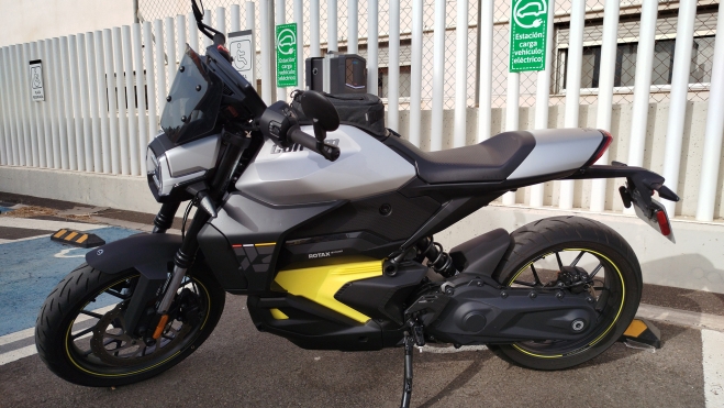 Poco se habla de que las motos eléctricas casi duplican sus ventas España en septiembre - Ilustración 1